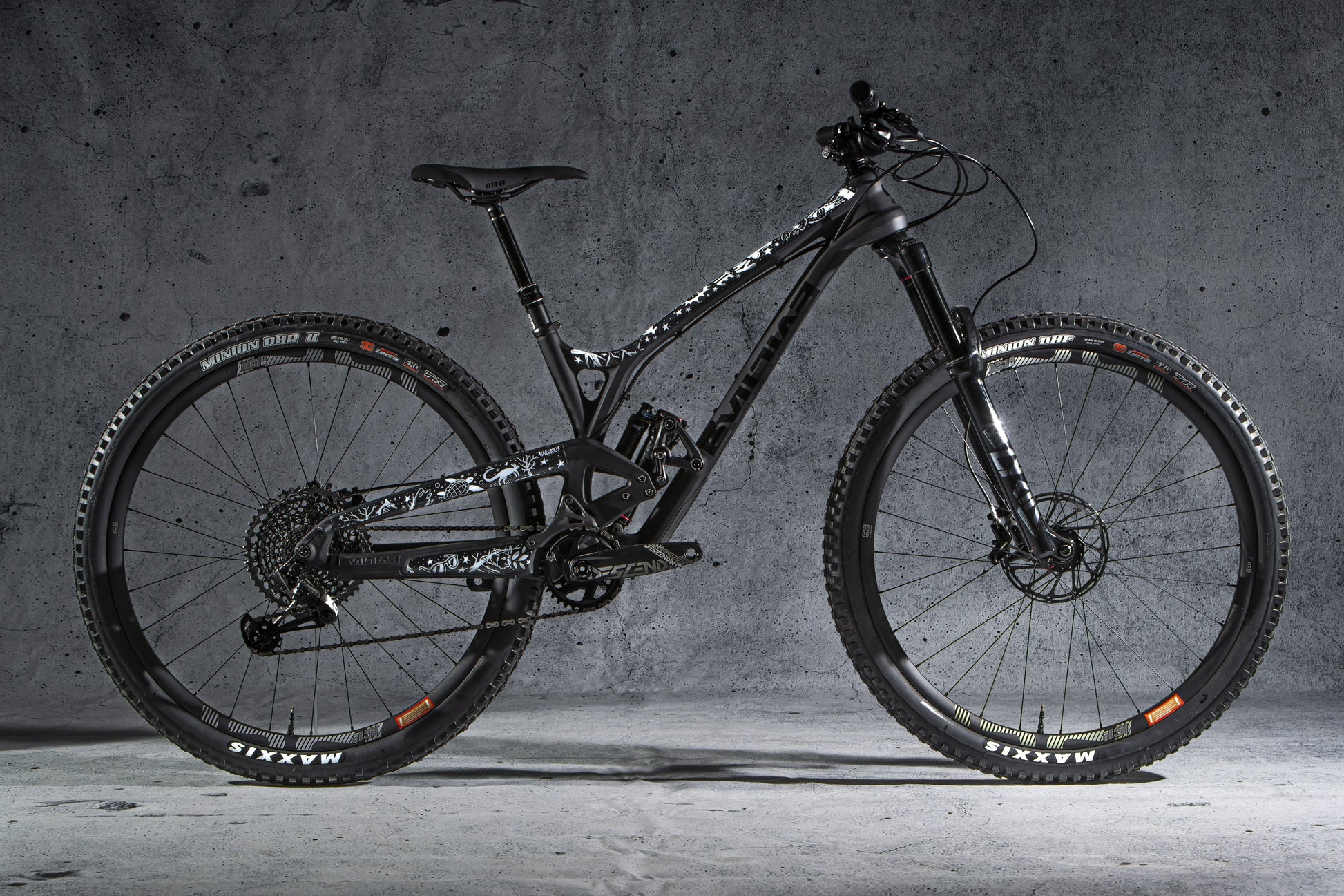 Drive side view of bike