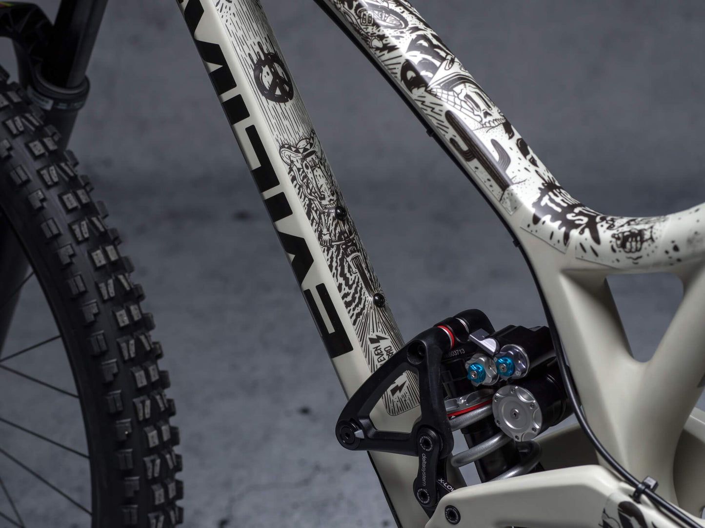 Black, Matt / Fluor black matt