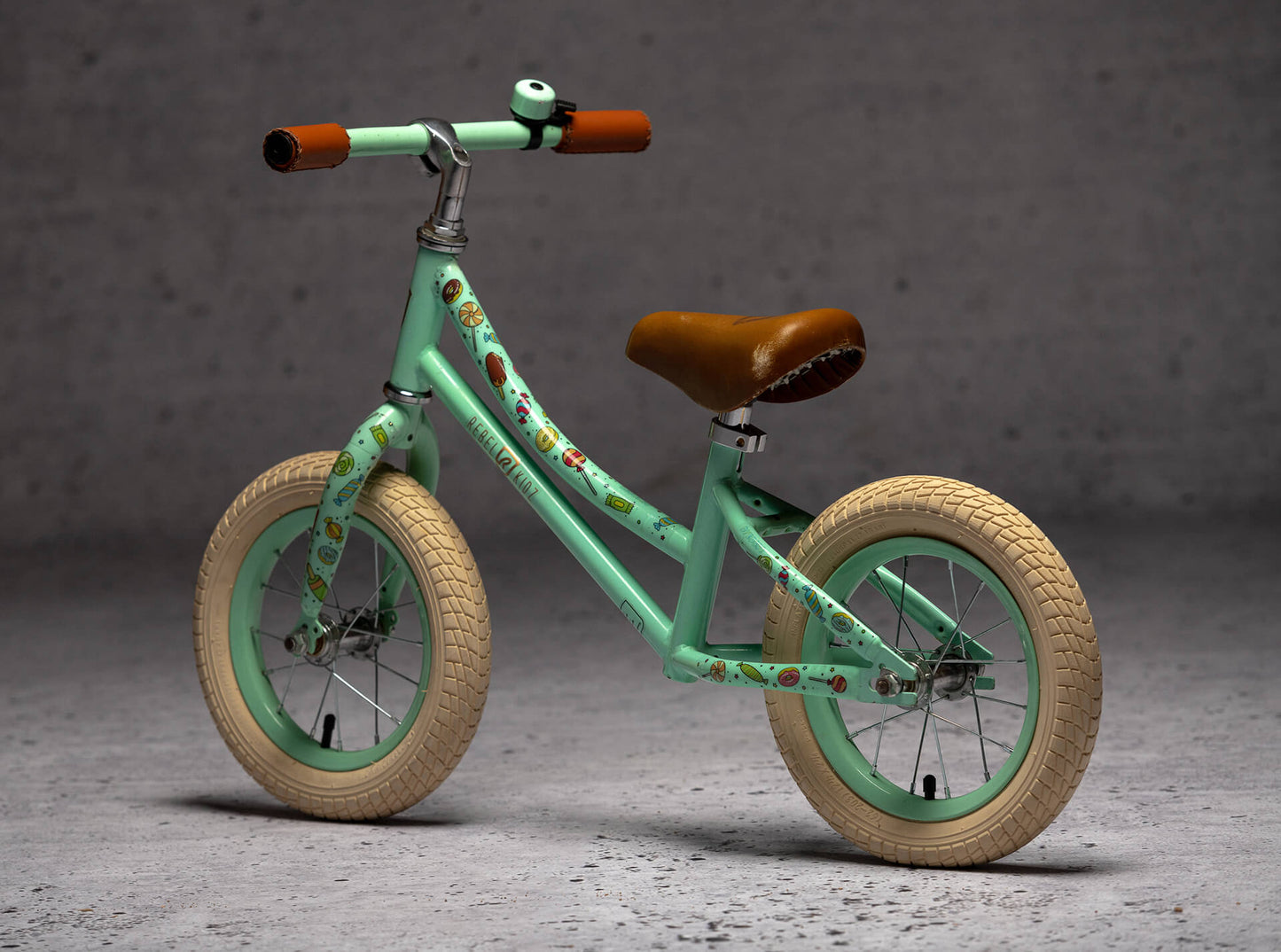 Dist 1: Candy Kids