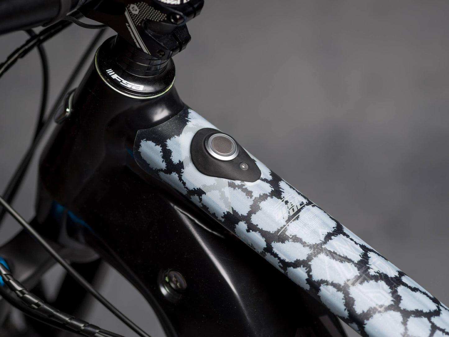 White, Gloss / K Mack Animal Print white gloss